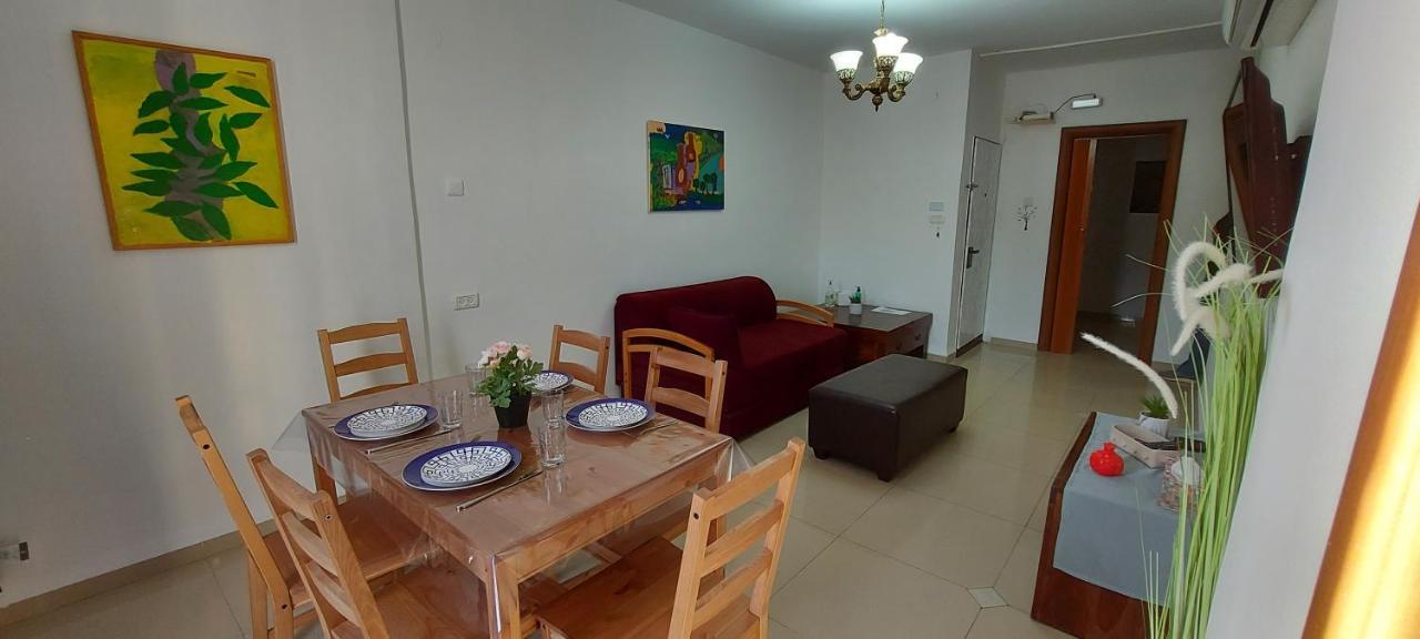 Adi'S Apartment - Тверия Экстерьер фото